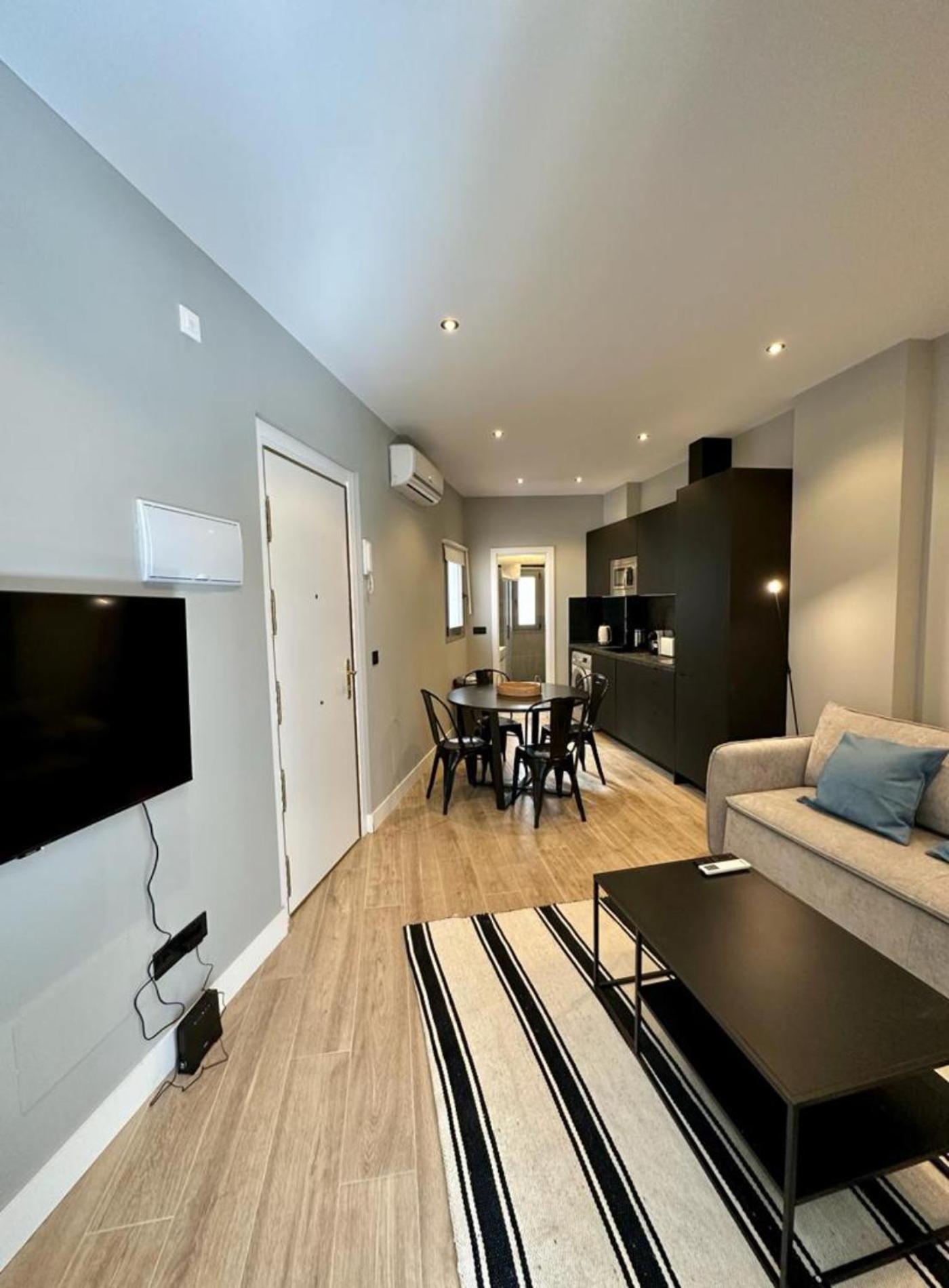Central Apt De 2Hab Para 5Pax En Calle Silva E2 Madrid Exterior photo